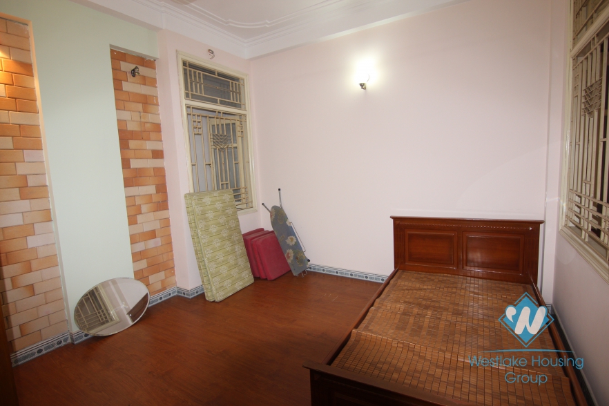 5 bedrooms house for rent in Ba Dinh district, Ha Noi